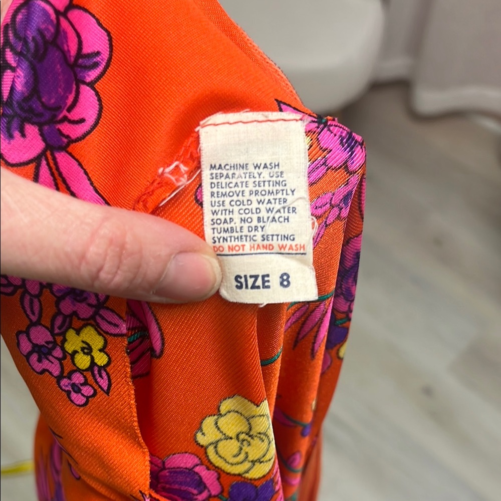 Vintage 70s Floral Maxi Dress in Orange and Purple - Picture 7 of 7